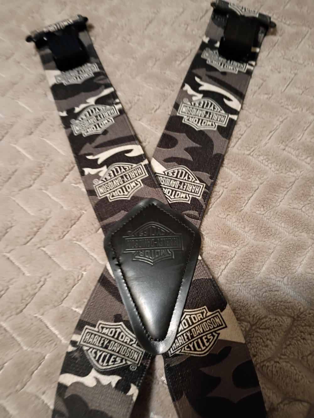 Harley-Davidson Black & Gray Camo Strap